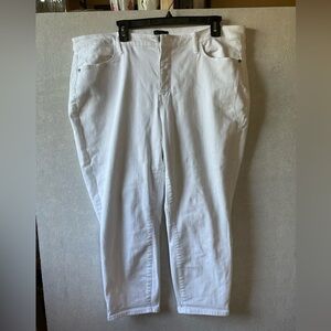 Talbots jegging crop. Size 18W White.